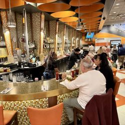 Junior's Restaurant - The bar counter