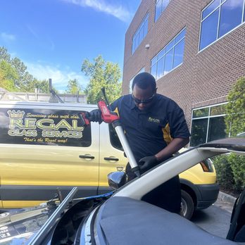 Regal Glass Services - Regal Glass Services provides top notch mobile auto glass replacements in Suffolk, Virginia and surrounding areas. - Windshield Installation & Repair Near Me - Suffolk, Virginia Regal Glass Services - Regal Glass Services provides top notch mobile auto glass replacements in Suffolk, Virginia and surrounding areas. - Windshield Installation & Repair Near Me - Suffolk, Virginia