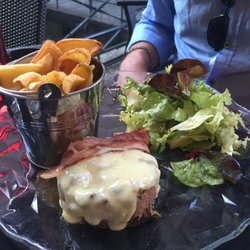 Café Saint Antoine - Tartare poêlé au reblochon