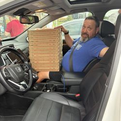 Making 12 quality pizzas!