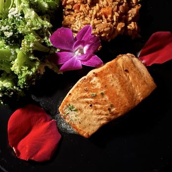 The Liam's Steakhouse - Salmon - Salad Near Me - Dallas, Texas The Liam's Steakhouse - Salmon - Salad Near Me - Dallas, Texas