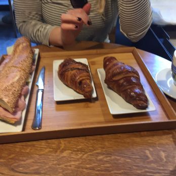 Baluard - Bakeries Near Me - Barcelona, B