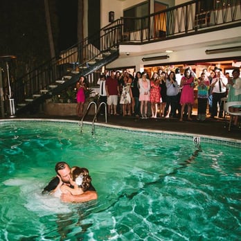 The Pearl Hotel - The Perfect end to our wedding Thanks to the Pearl Hotel! - San Diego, CA