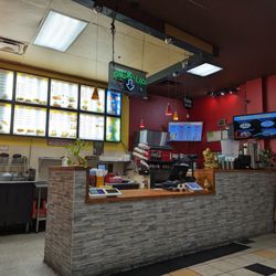 Yummy Deli - Front Counter