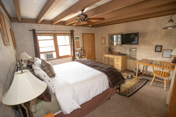 Mother Nature's Inn by null