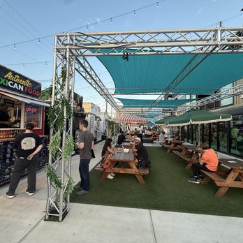 WonderLove - Lots of seating and different variety food carts - Food Court Near Me - Portland, Oregon