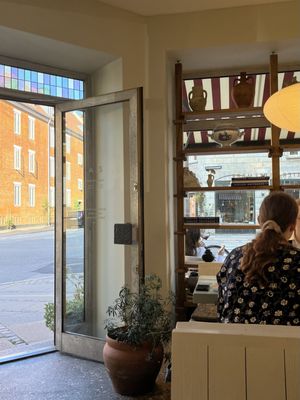 Atelier September by null