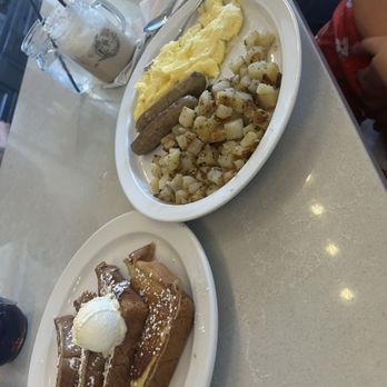 Le Peep - French Toast - Breakfast & Brunch Near Me - Edison, New Jersey