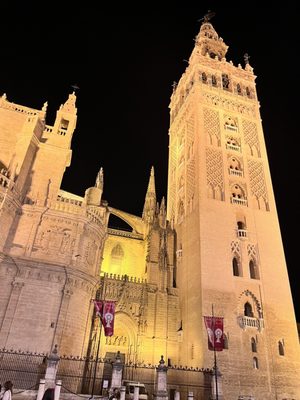 La Giralda by null