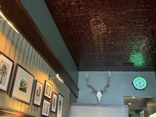 Riviera Bar by null