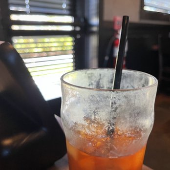 Cheddar's Scratch Kitchen - Dirty glasses - American Near Me - Clearwater, Florida
