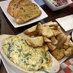 Spinach Spinach & Artichoke Dip Spinach Spinach & Artichoke Dip