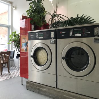 Ma Buanderie - Machines géantes, idéales pour douillettes, sac de couchage, etc.. - Laundromat Near Me - Montreal, Quebec Ma Buanderie - Machines géantes, idéales pour douillettes, sac de couchage, etc.. - Laundromat Near Me - Montreal, Quebec