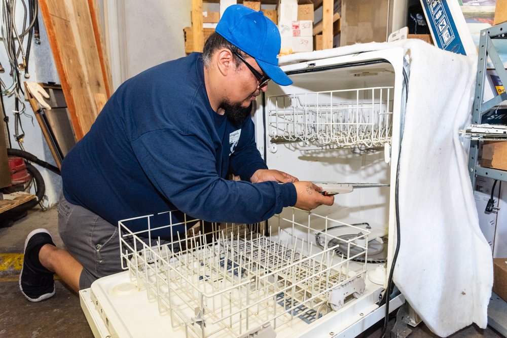 HUGO’S TV & APPLIANCE REPAIR Updated June 2024 14 Photos & 11