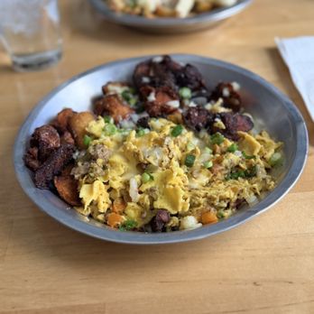 Northside Yacht Club - Hawt Mess - Gastropubs Near Me - Cincinnati, Ohio