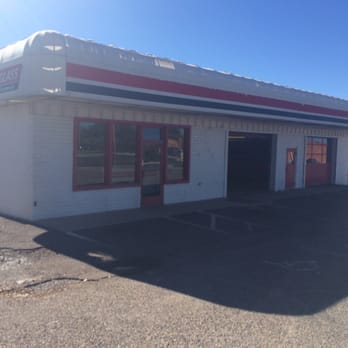Speedy Glass - Outside in the lot. Very accommodating - Auto Glass Services Near Me - Albuquerque, New Mexico