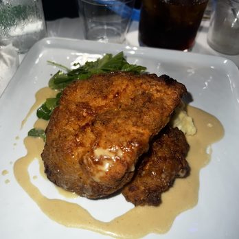 Batsí - Seafood Near Me - Atlanta, Georgia Batsí - Seafood Near Me - Atlanta, Georgia