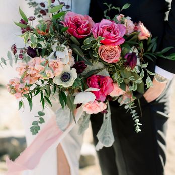 Ash + Lily Floral Design - Floral Designers Near Me - Truckee, California Ash + Lily Floral Design - Floral Designers Near Me - Truckee, California
