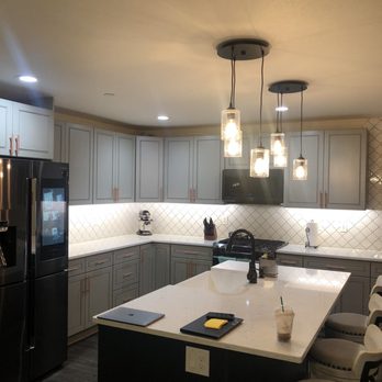 Varsity Electric - Electricians Near Me - Lacey, Washington Varsity Electric - Electricians Near Me - Lacey, Washington
