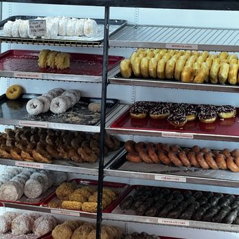 Donut Land - Donuts Near Me - Brunswick, Ohio