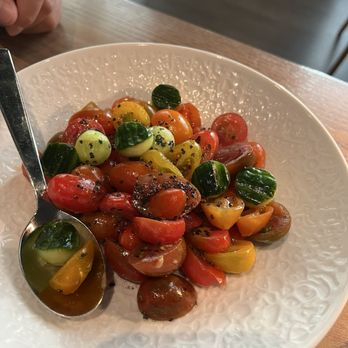 Capa - Tomato salad - Spanish Near Me - Lake Buena Vista, Florida