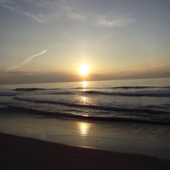 Elizabeth Pointe Lodge - Great sunrise at your door step - Hotels Near Me - Amelia Island, Florida Elizabeth Pointe Lodge - Great sunrise at your door step - Hotels Near Me - Amelia Island, Florida