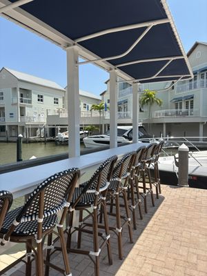 The Syren Oyster & Cocktail Bar by null