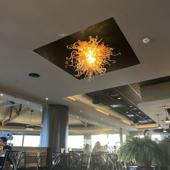 JB Hook's - Seafood Near Me - Lake Ozark, Missouri