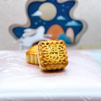Kiki Bakery & Cafe - Handmade Mooncake - Bakeries Near Me - Seattle, Washington Kiki Bakery & Cafe - Handmade Mooncake - Bakeries Near Me - Seattle, Washington