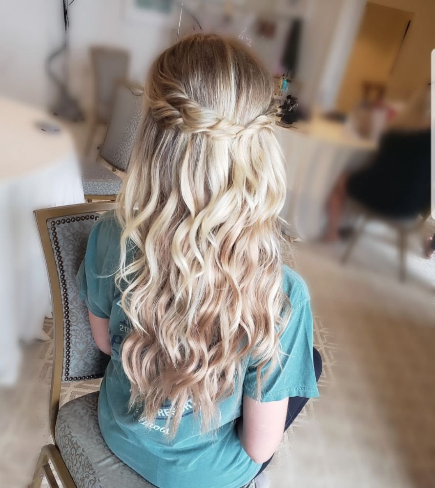 Brides By Cindy Logo