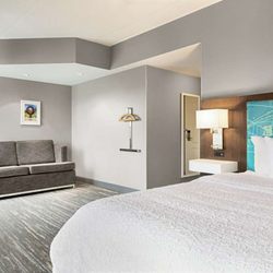 Hampton Inn by Hilton London - Guest room