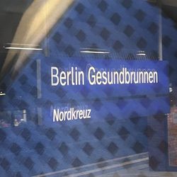 Bahnhof Berlin-Gesundbrunnen - Schickes Muster  ;)
