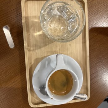 George Howell Coffee - Espresso with Sparkling Water - Coffee & Tea Near Me - Boston, Massachusetts George Howell Coffee - Espresso with Sparkling Water - Coffee & Tea Near Me - Boston, Massachusetts