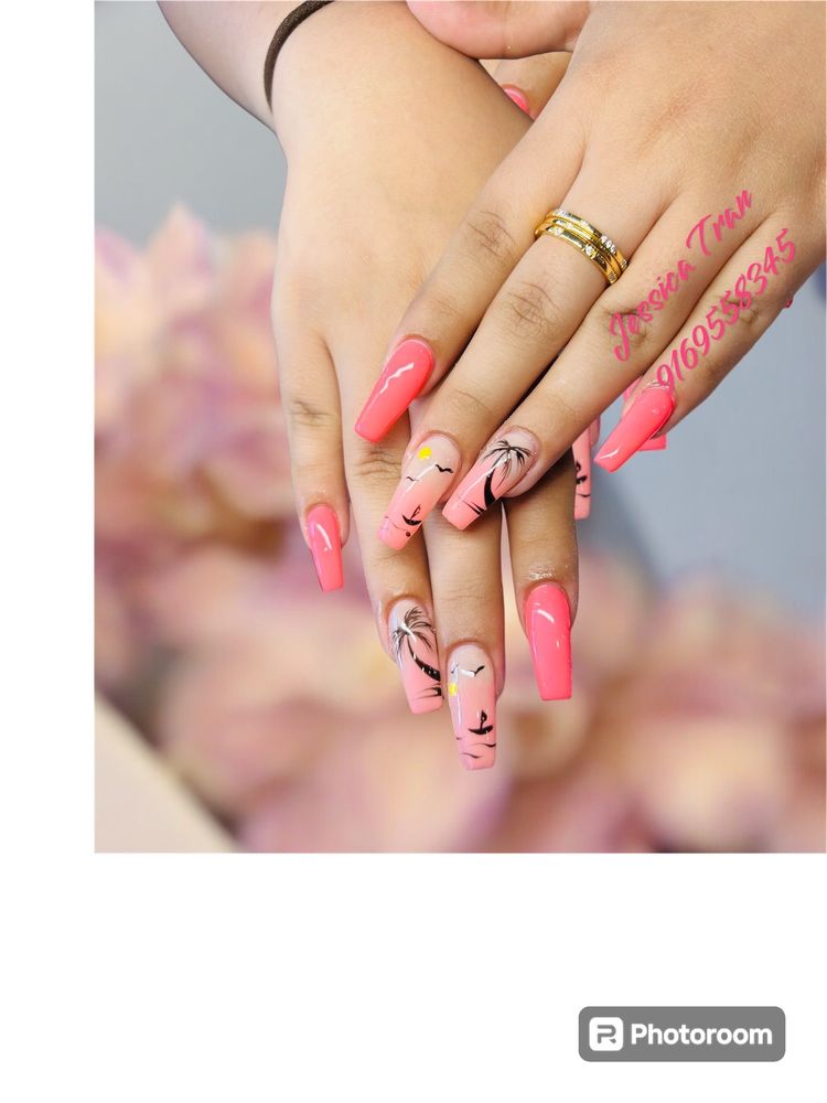 Jessica’s Nail Salon Logo