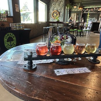Ilwaco Cider Company - Cider tasters - Cideries Near Me - Ilwaco, Washington