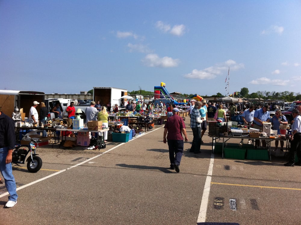 TREASURE AISLES FLEA MARKET 11 Photos & 15 Reviews Flea Markets