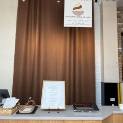 Kiosk (you need to order froyo with a person)