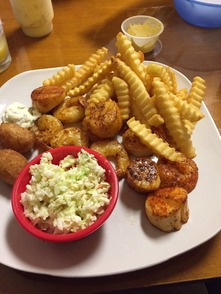 Roebuck Fish Camp Logo