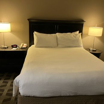 TownePlace Suites Joplin - Single Queen Size in the least expensive room - Hotels Near Me - Joplin, Missouri TownePlace Suites Joplin - Single Queen Size in the least expensive room - Hotels Near Me - Joplin, Missouri