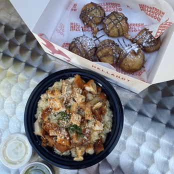 Hellahot - Deep fried Oreos omgggg Chicken & Mac n cheese Ranch & cilantro dressing - Chicken Shop Near Me - San Luis Obispo, California Hellahot - Deep fried Oreos omgggg Chicken & Mac n cheese Ranch & cilantro dressing - Chicken Shop Near Me - San Luis Obispo, California