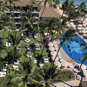 Halekulani Hotel - View from balcony - ocean view room - Hotels Near Me - Honolulu, Hawaii