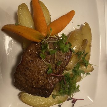 Harry & Izzy's - 8 oz. Filet Mignon - Steakhouses Near Me - Indianapolis, Indiana Harry & Izzy's - 8 oz. Filet Mignon - Steakhouses Near Me - Indianapolis, Indiana