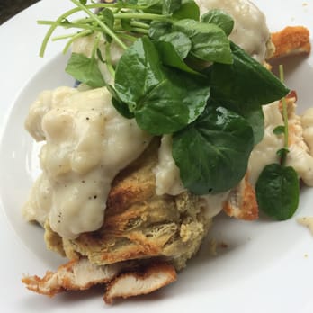 Cody's La Jolla - Chicken & Biscuits - Breakfast & Brunch Near Me - La Jolla, California