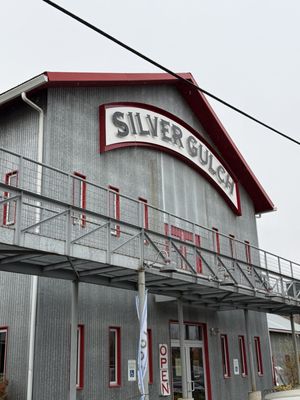 Silver Gulch Brewing & Bottling Co by null