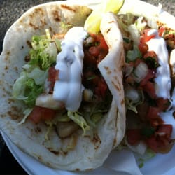 Los Chilangos - Rockfish tacos