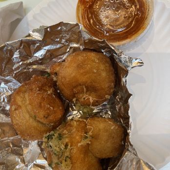 sLICe Astoria - Garlic knots - Pizza Near Me - Astoria, New York sLICe Astoria - Garlic knots - Pizza Near Me - Astoria, New York