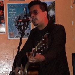 La Fuga de Don Porfirio - Muy buena música independiente y un ambiente muy agusto.