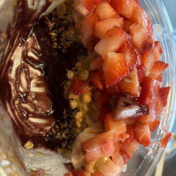 302 Acai - 320 Acai bowl with peanut butter .. - Juice Bars & Smoothies Near Me - Rehoboth Beach, Delaware