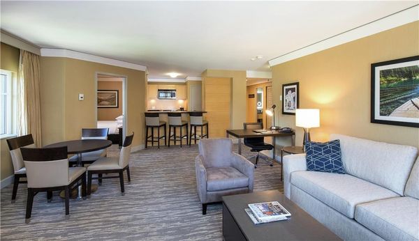 Hilton Whistler Resort & Spa by null