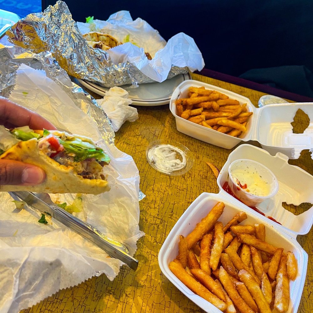 Gyro Palace - Chicken gyro - Greek Near Me - Merrick, New York
